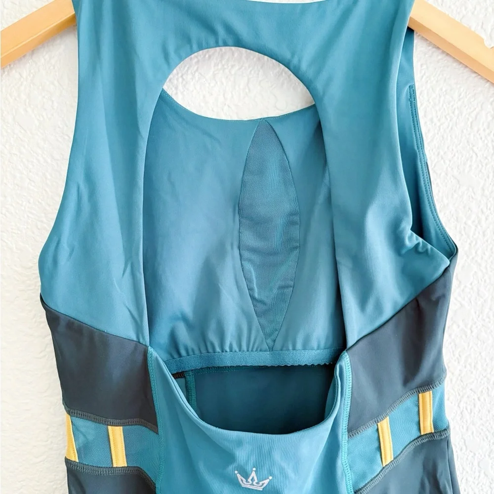 Crowned Athletics CELTIC KNOT ATHLETIC TANK - Picture 4 of 5